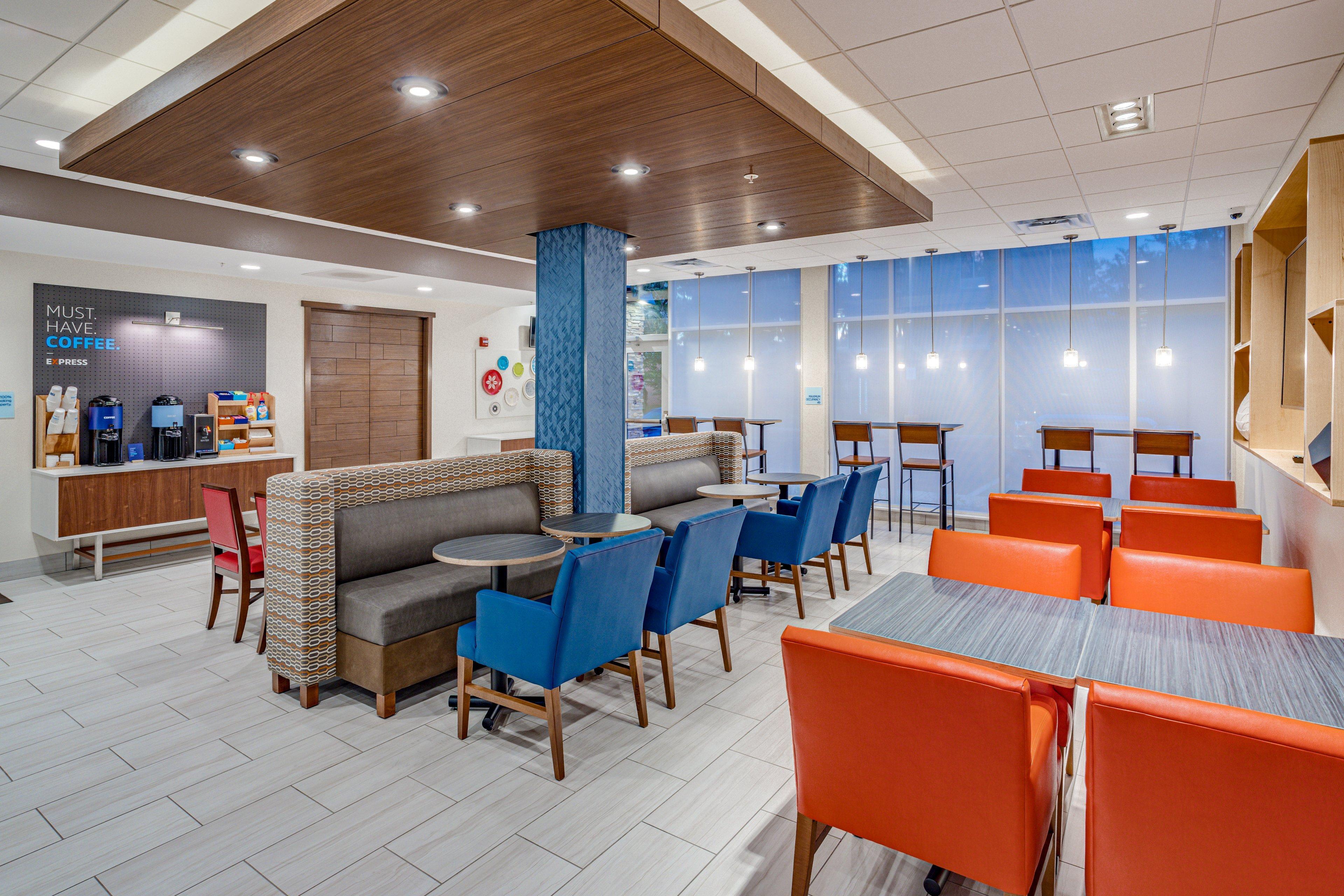 Holiday Inn Express & Suites - Elkhart North By Ihg מראה חיצוני תמונה