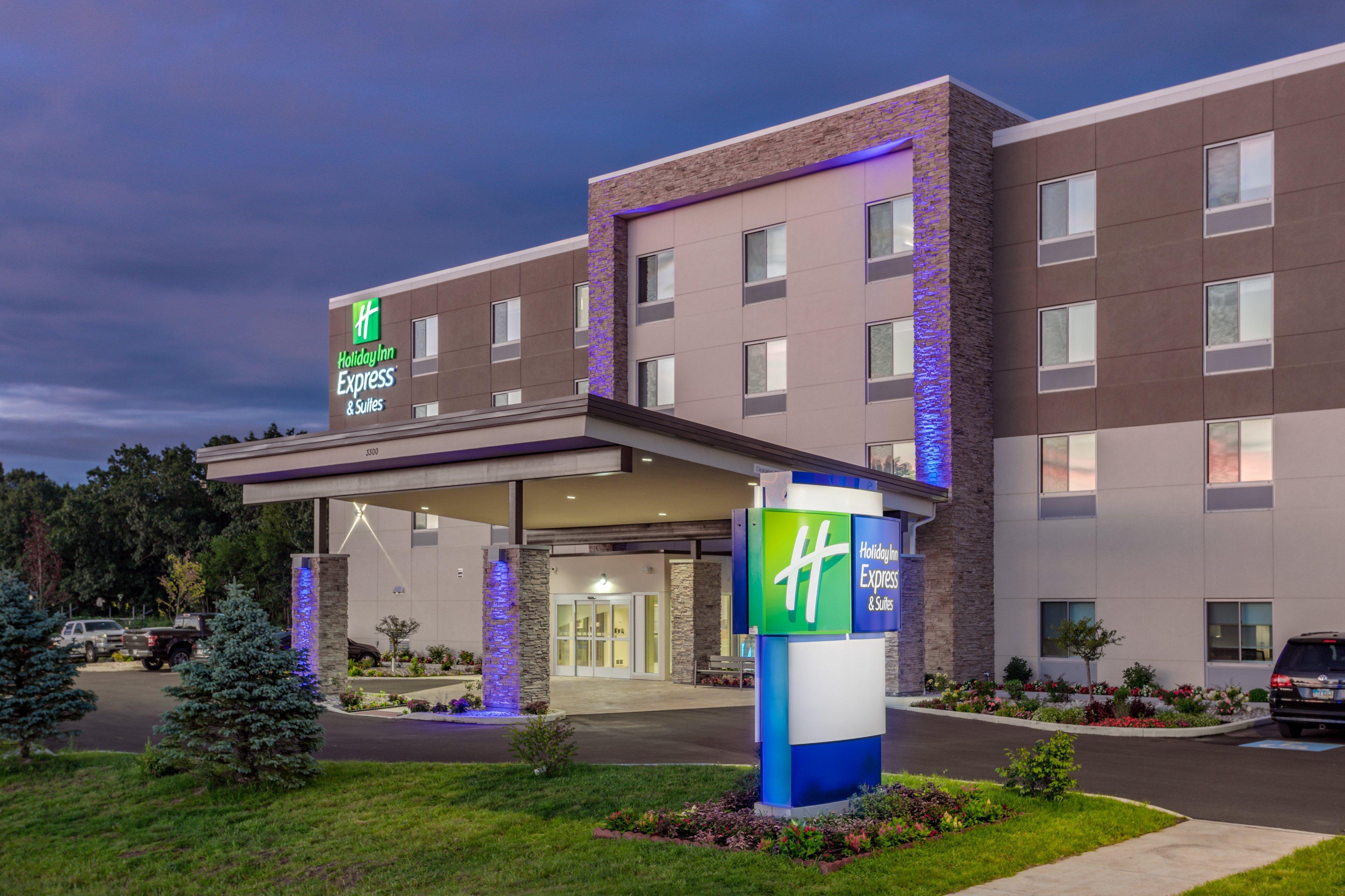 Holiday Inn Express & Suites - Elkhart North By Ihg מראה חיצוני תמונה