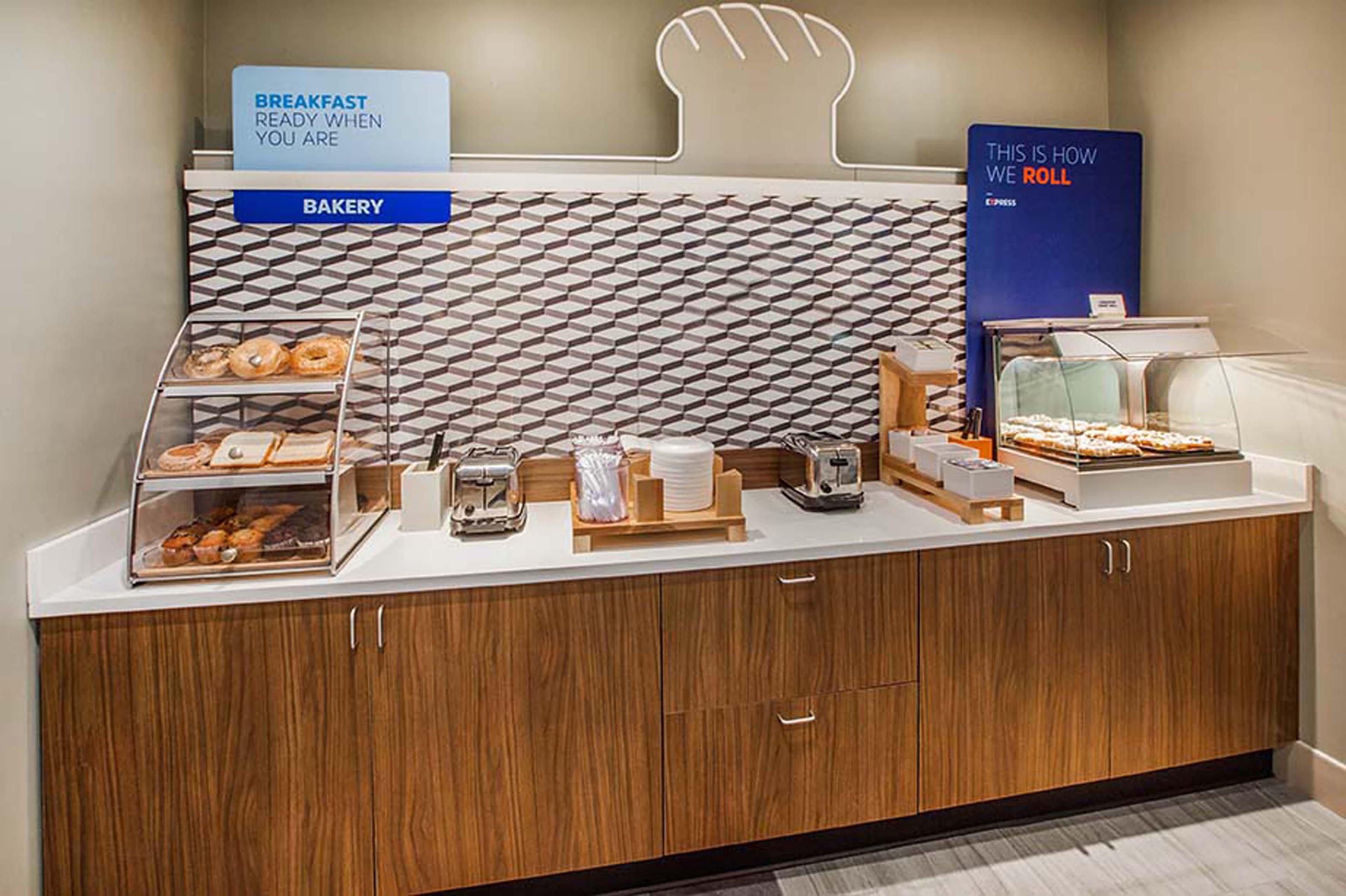 Holiday Inn Express & Suites - Elkhart North By Ihg מראה חיצוני תמונה