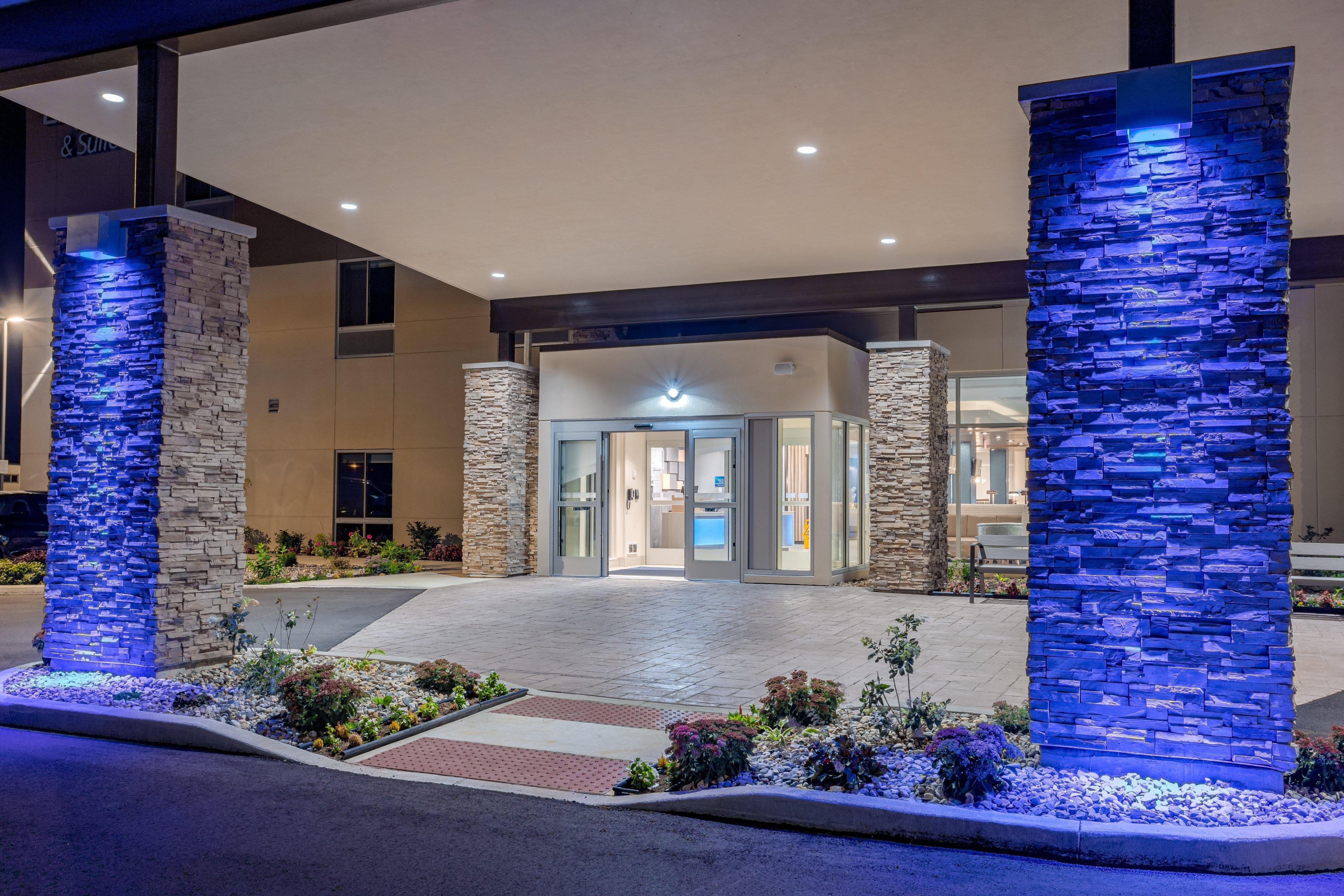 Holiday Inn Express & Suites - Elkhart North By Ihg מראה חיצוני תמונה